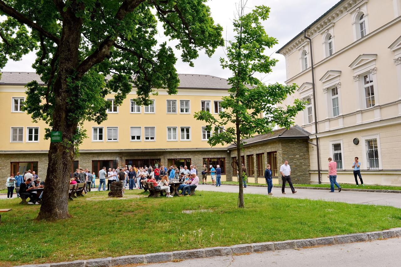 Bildungshaus Schloss Krastowitz 호텔 클라겐푸르트 외부 사진