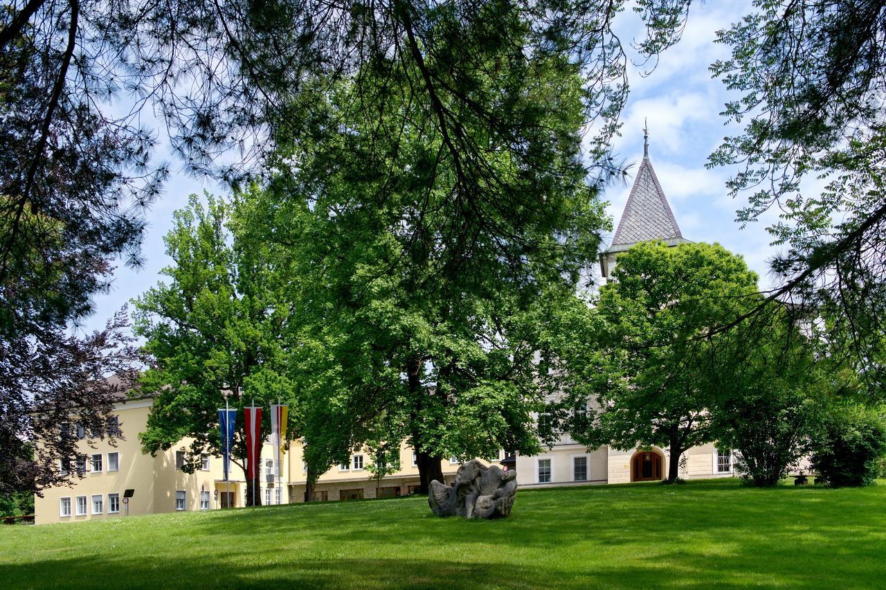 Bildungshaus Schloss Krastowitz 호텔 클라겐푸르트 외부 사진